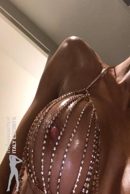 Soffice Elenia  Escort Latina